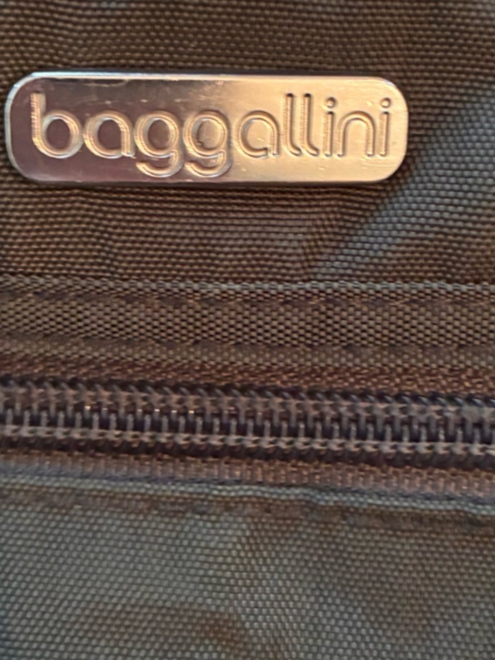 Baggallini Grey Crossbody with Silver Hardware and Purple interior - Picture 4 of 8